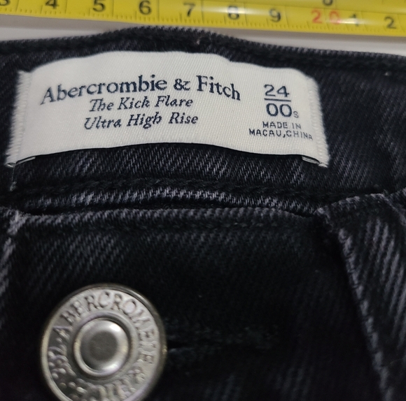 Abercrombie And Fitch The kick flare ultra high rise women's black jeans sz.24 - Picture 4 of 8